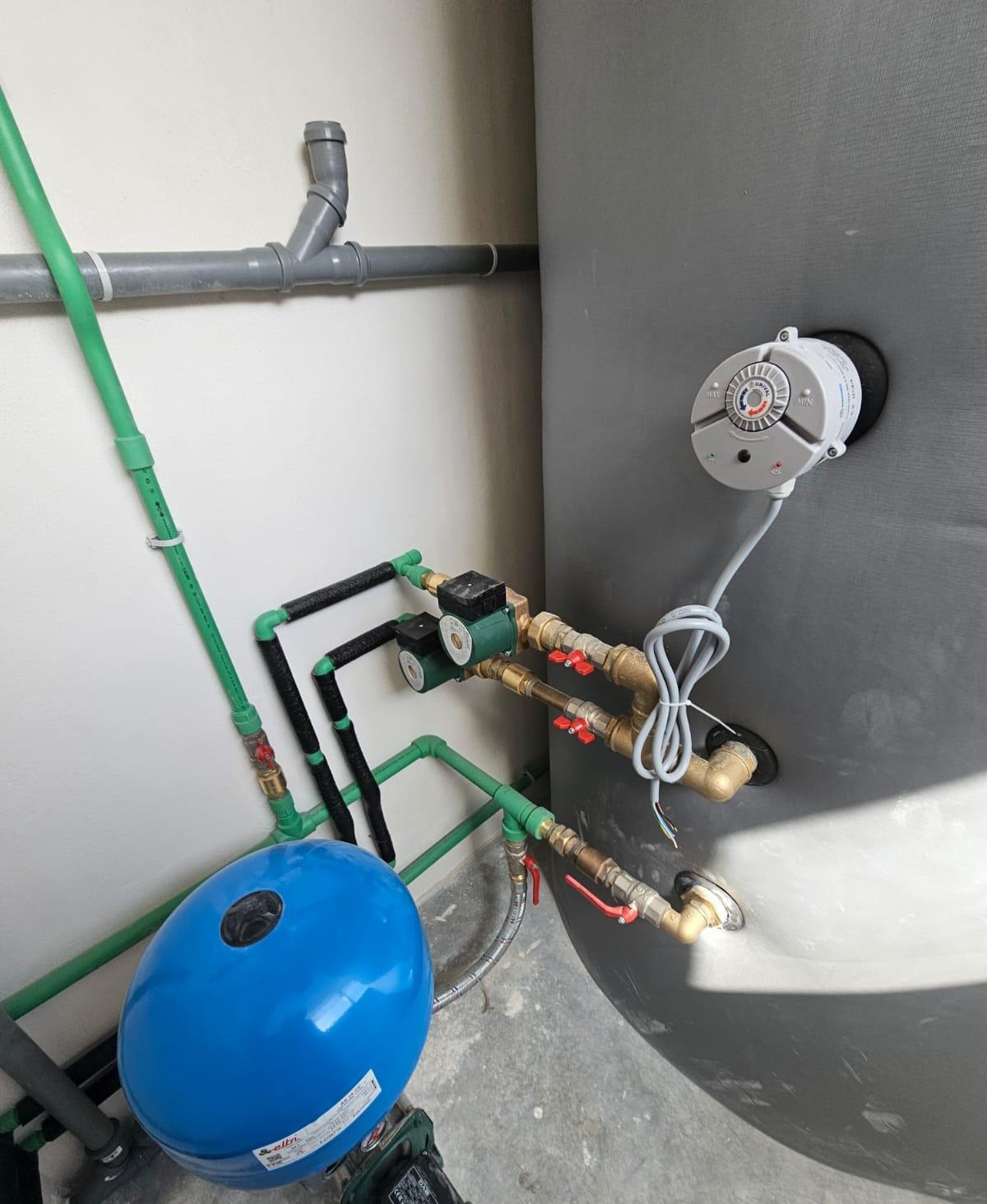 Trattamento acqua integrato — distribuzione idrica professionale